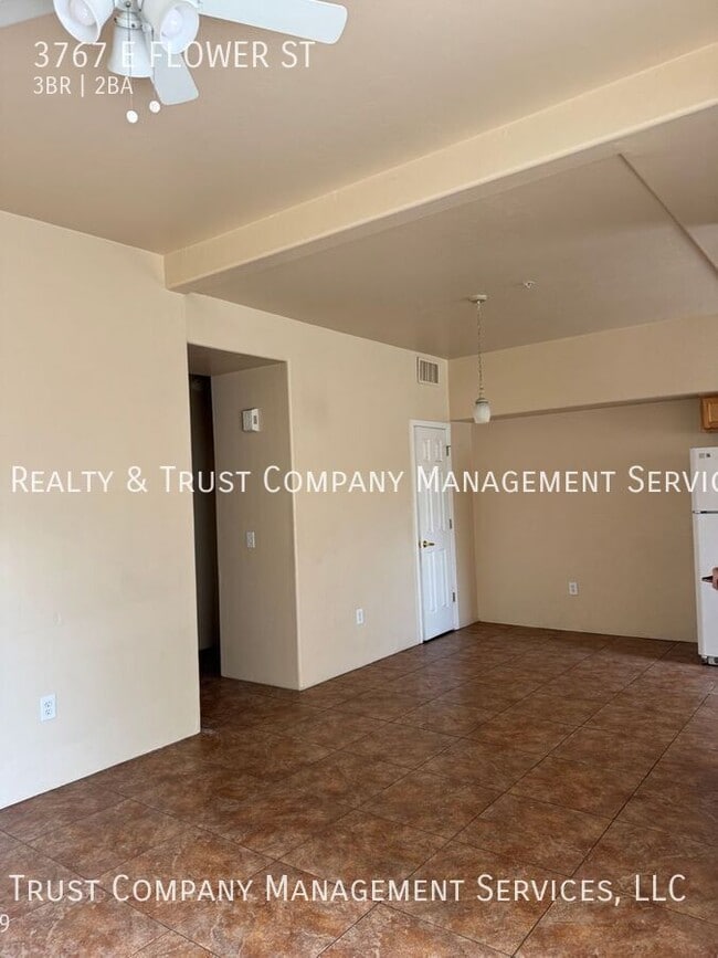 Building Photo - 3767 E Flower St
