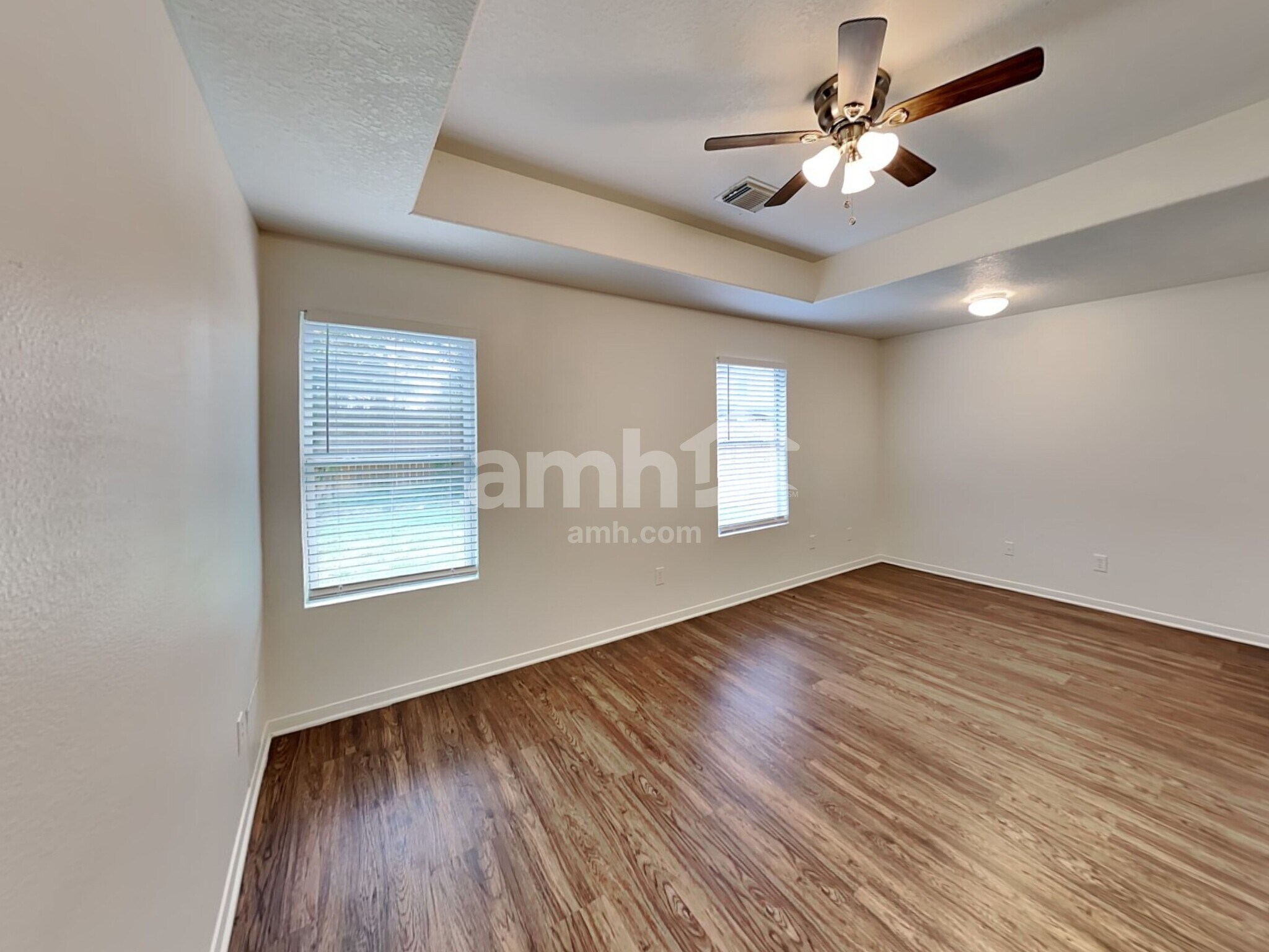 Building Photo - 12123 Landsdown Ridge Way