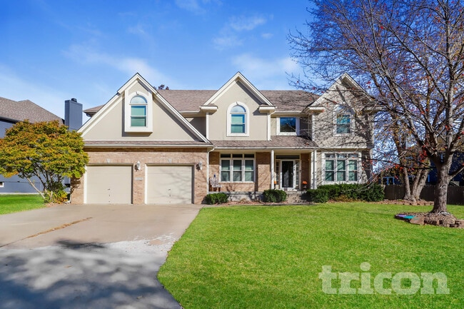 Building Photo - 3925 SW Granite Ln