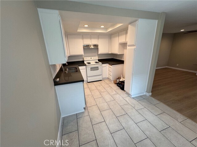 Building Photo - 5238 Hayter Ave