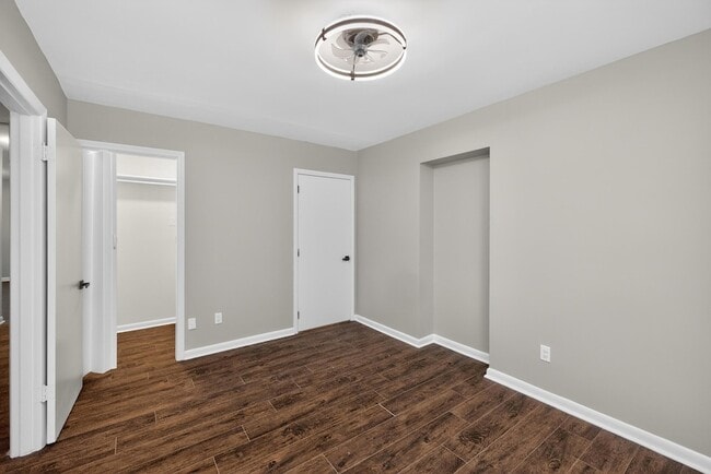 Building Photo - 1994 Brynell Dr