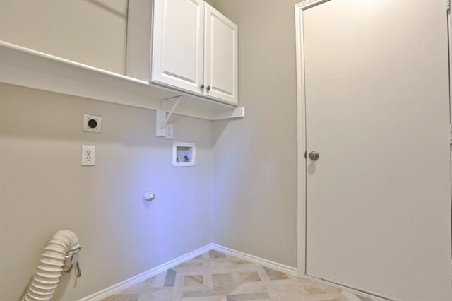 Building Photo - 1712 Grassy Creek Dr