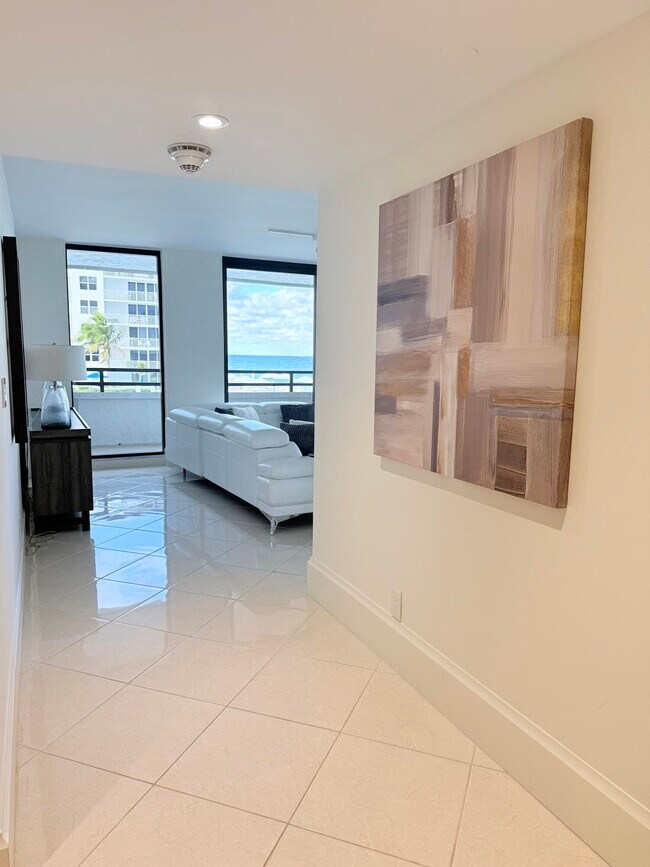 Building Photo - 3560 S Ocean Blvd