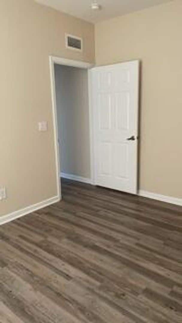 Building Photo - 3565 Forest Hill Blvd