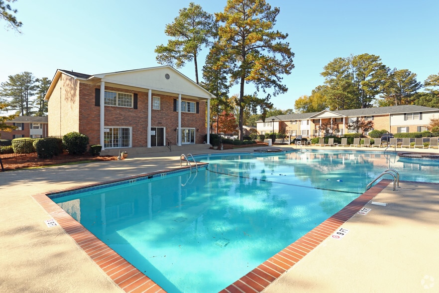 Woodland Village Apartments 2221 Bush River Rd Columbia SC 29210