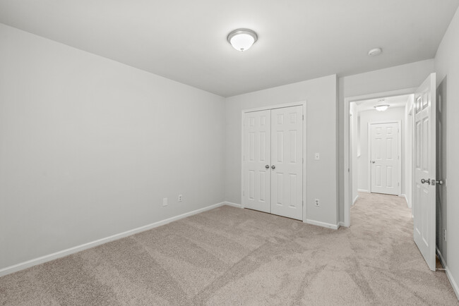 Building Photo - 8818 Sharonbrook Dr