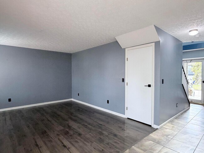 Building Photo - 5328 Cherry Bud Ct