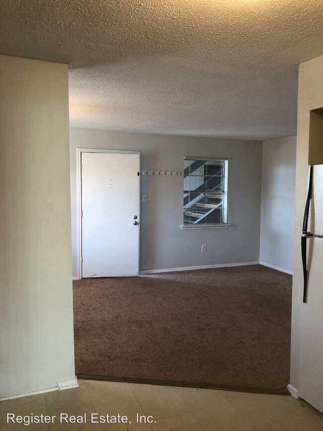 Building Photo - 2224 Pasadena Ave