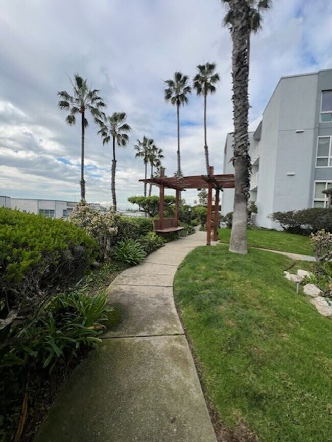 Building Photo - Top-Floor Oceanview Studio with Private Balcony - Redondo Beach Pier in Your Backyard