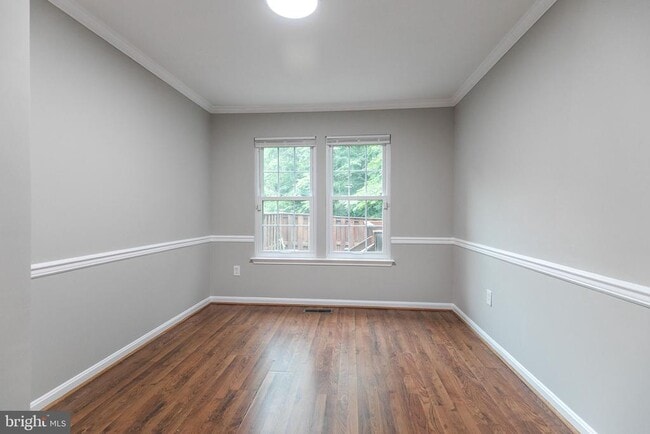 Building Photo - 1043 Downing Ct