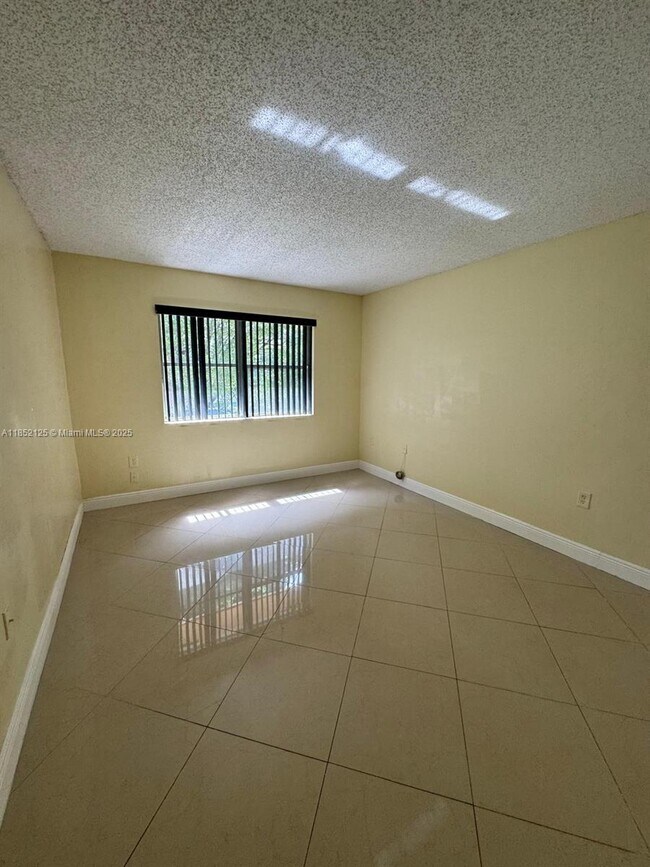 Building Photo - 2238 SW 81st Ave