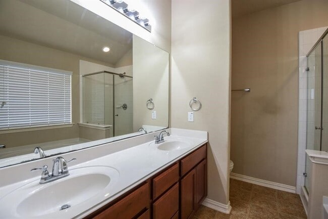 Building Photo - 11206 Barker Park Ct