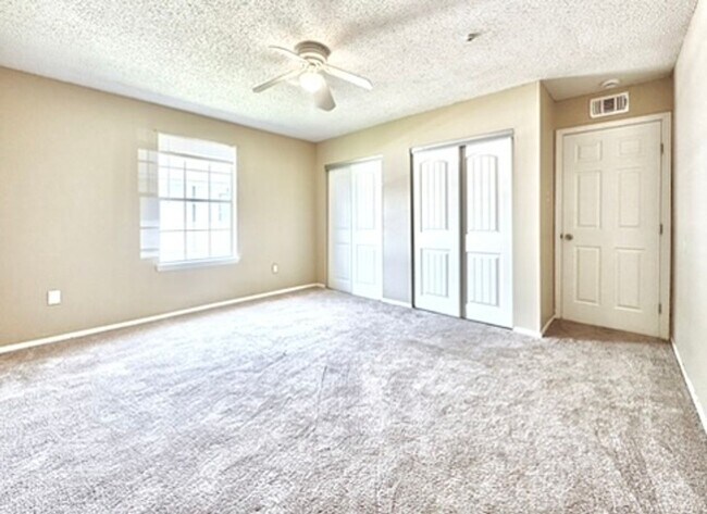 Building Photo - ? Freshly Painted 2-Bedroom Condo in Conco...