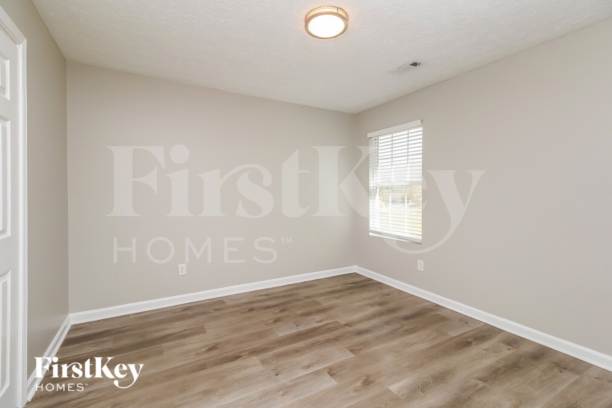 Building Photo - 55 Bramble Bush Trail