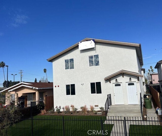 Building Photo - 441 W 71st St