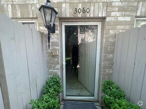 Building Photo - 3060 Holly Hall St