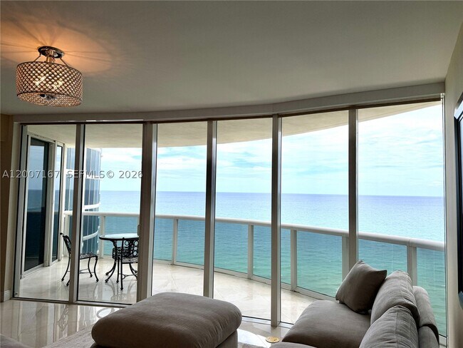 Building Photo - 17201 Collins Ave