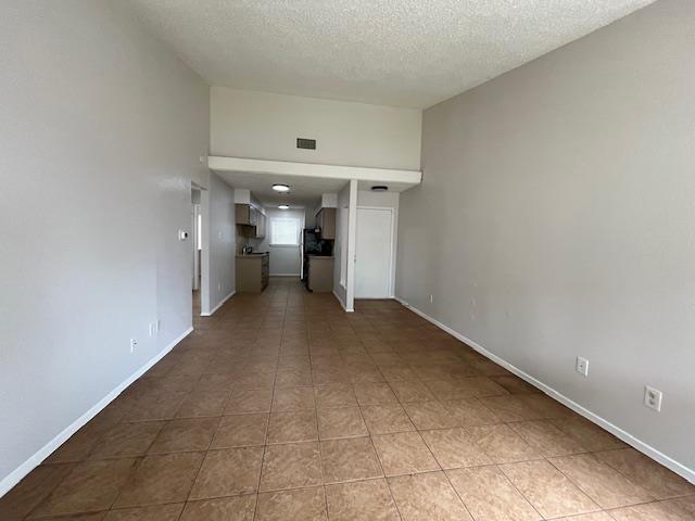 Building Photo - 1410 W Braker Ln