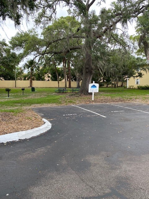 Picnic Area - 3001 58th Ave S