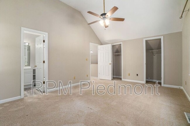 Building Photo - 388 Oakland Ave SE