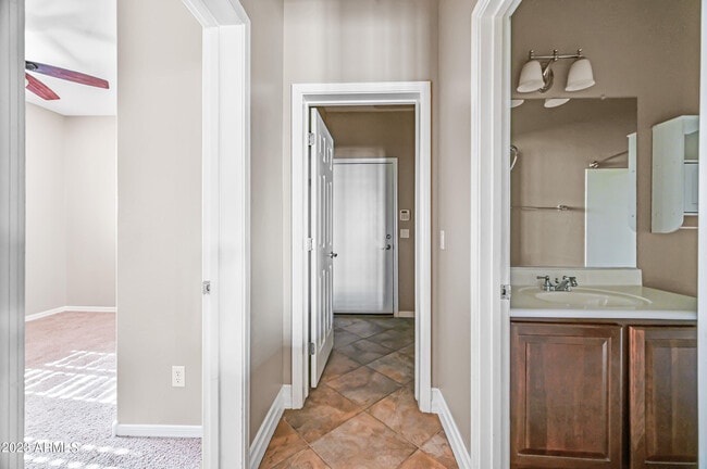 Building Photo - 11127 N 161st Ave