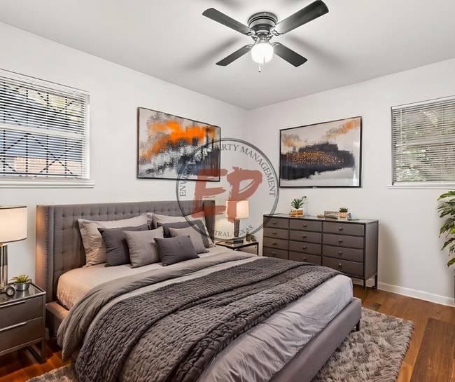 Building Photo - 401 Carver Ave