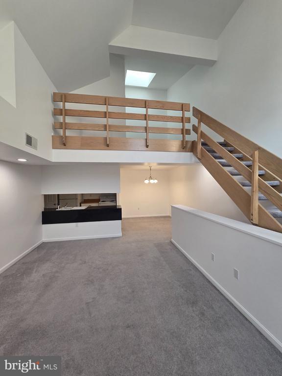 Building Photo - 306 Cherrington Dr