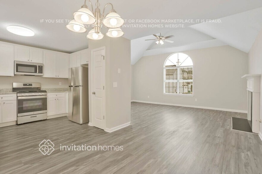 Building Photo - 2756 Rambling Way