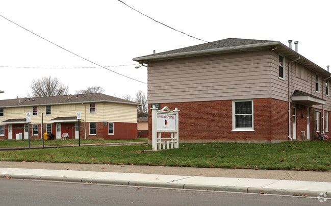 Building Photo - Riverside Homes