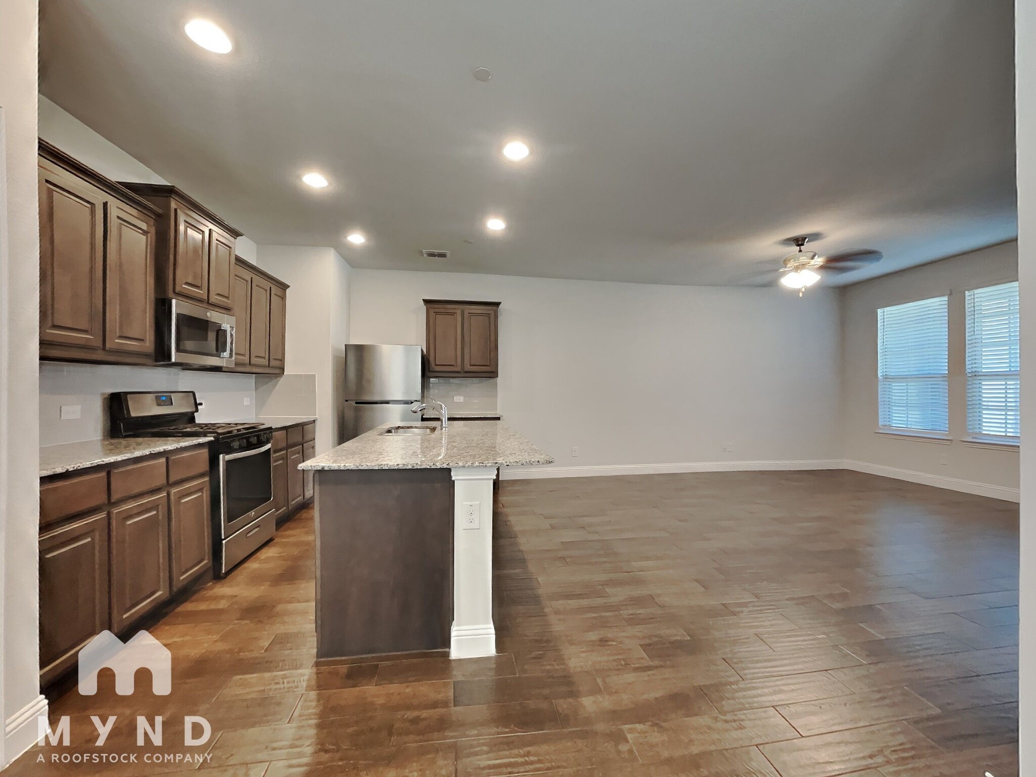 Building Photo - 5568 Kilmer Dr