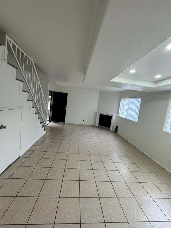 Building Photo - 13012 Riverside Dr