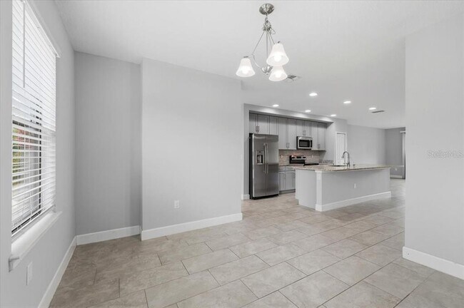 Building Photo - 4712 Terra Esmeralda Dr
