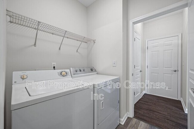 Building Photo - 2535 Fossil Stone Ln