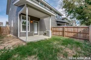 Building Photo - 10314 Lynwood Vlg