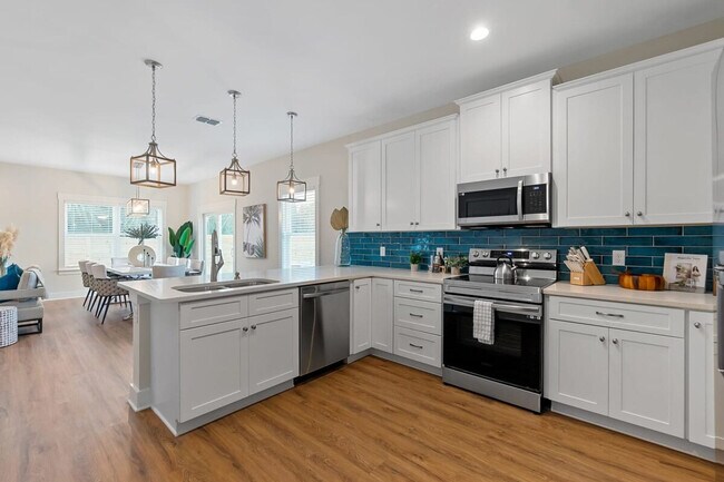 Building Photo - 6824 A1A S