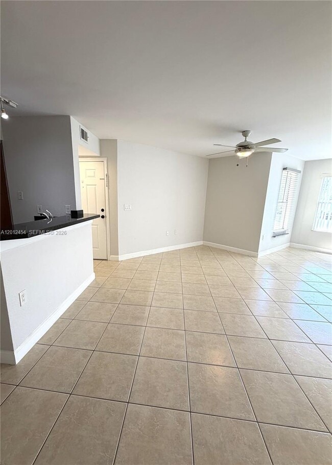 Building Photo - 12620 Vista Isles Dr
