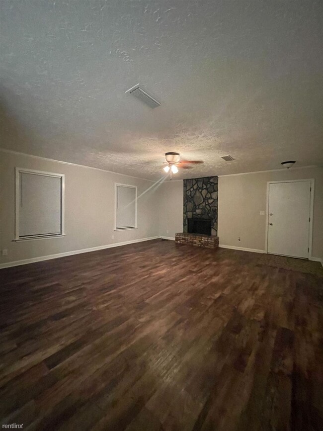 4 br, 2 bath House 556 Shady Grove Drive 556 Shady Grove Dr