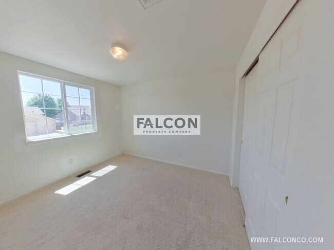 Building Photo - 6536 Graymont Dr