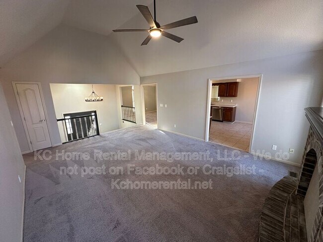 Building Photo - 9802 NW 72nd Terrace