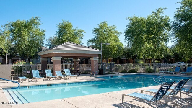 Building Photo - 4356 E Sack Dr