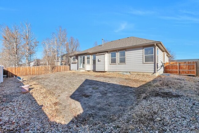 Building Photo - Frederick 3 bedrrom with new kitchen, new ...