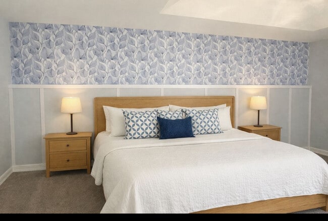 Building Photo - 531 Hedgewood Dr