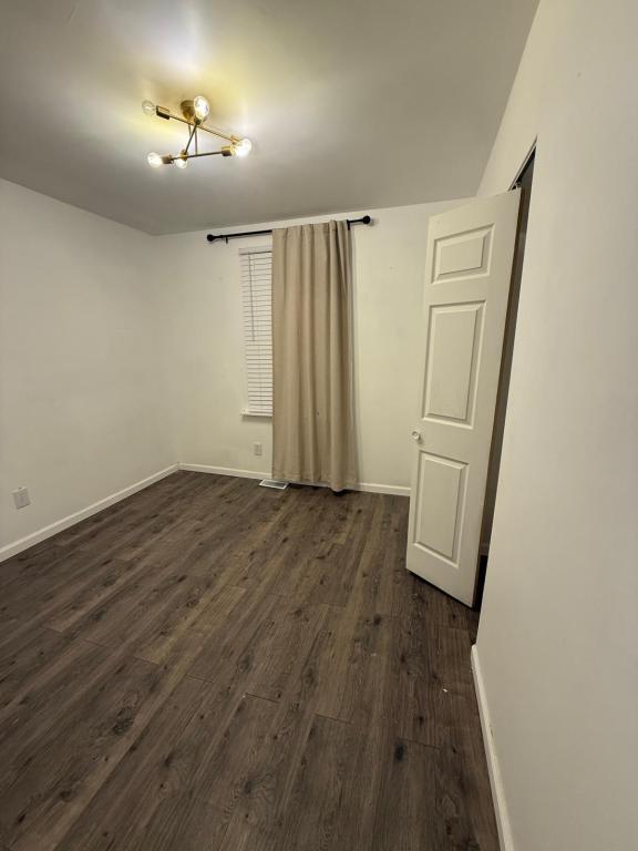 Building Photo - 5411 Hamilton Ave