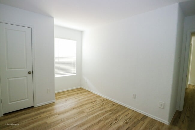 Building Photo - 21811 Hickory Spgs Ct