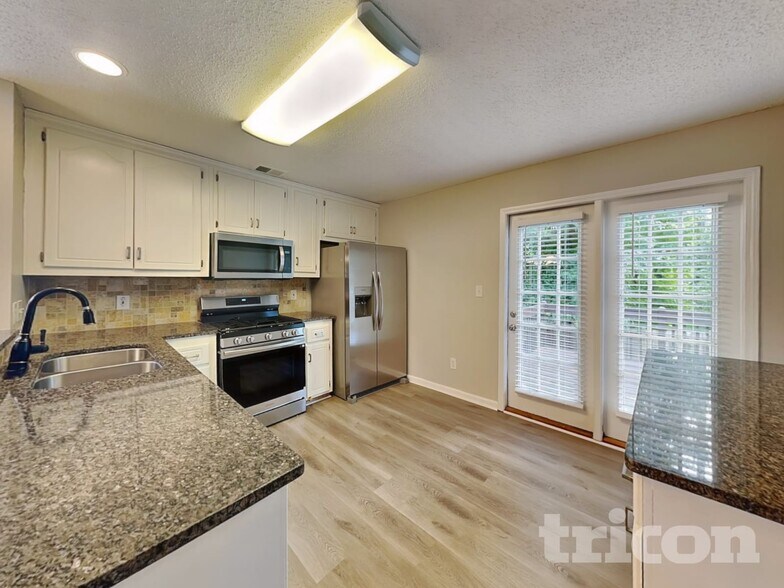 Building Photo - 109 Riley Way