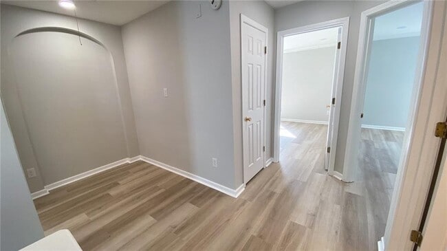 Building Photo - 325 Pintail Ct