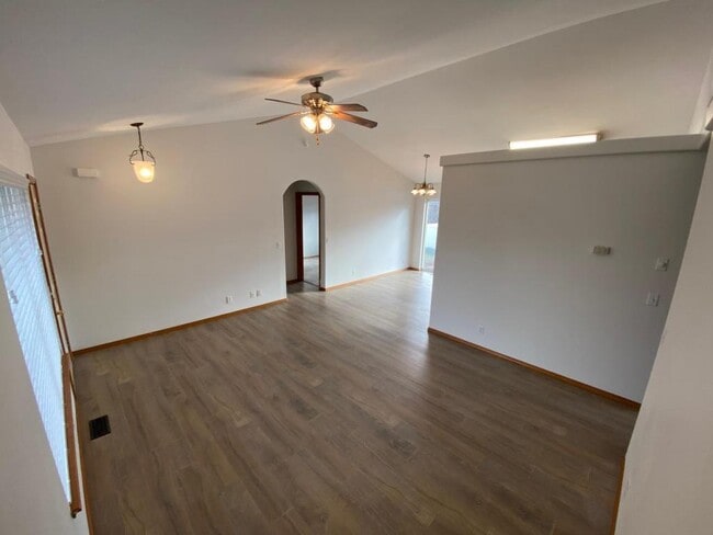 Building Photo - 856 N Doryport Ct