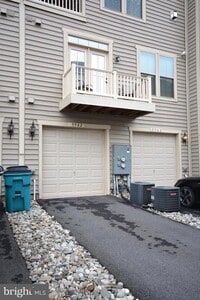 Building Photo - 5942 Leben Dr