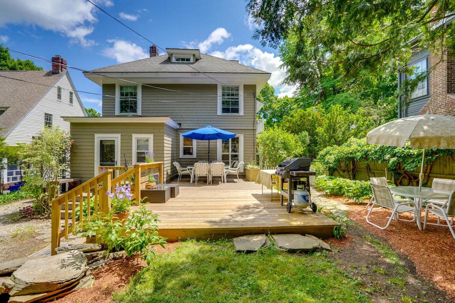 Building Photo - 136 Pomeroy Ave