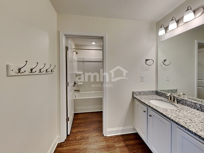 Building Photo - 248 Lake Vista Drive